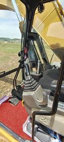 Buy Caterpillar 320D Used Excavator / 3 Buy Caterpillar 320D Used Excavator / 3