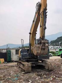 Buy XCMG XE135B Used Excavator / 2 Buy XCMG XE135B Used Excavator / 2