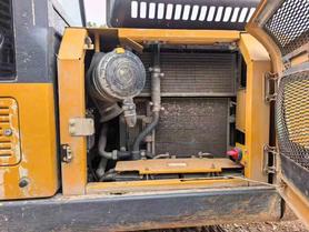 Buy XCMG XE135B Used Excavator / 3 Buy XCMG XE135B Used Excavator / 3