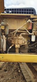 Buy Caterpillar 320D Used Excavator / 5 Buy Caterpillar 320D Used Excavator / 5