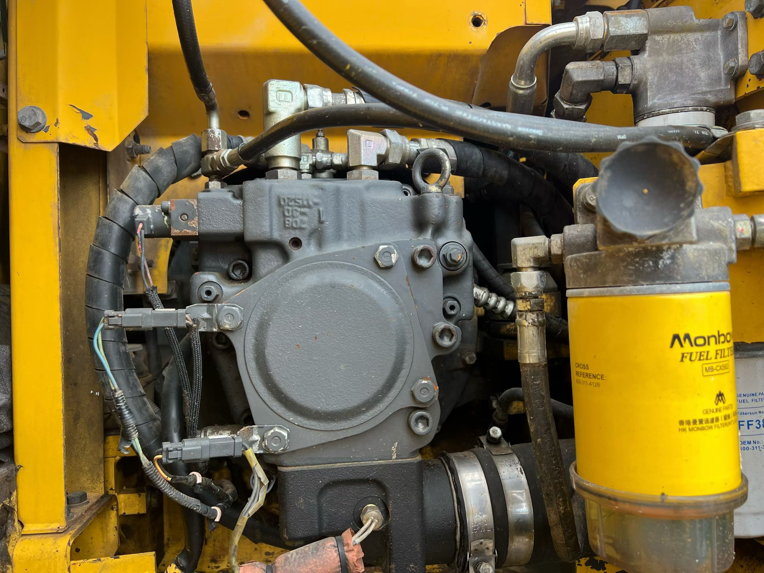 Buy Komatsu PC120-8 Used Excavator / 5