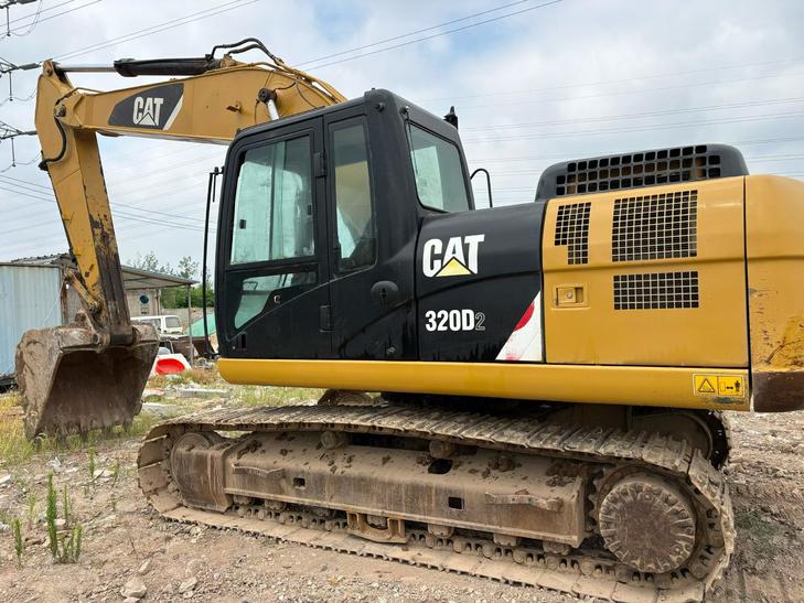 Buy Caterpillar 320D Used Excavator / 1