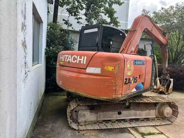 Buy Hitachi EX70 Used Excavator / 1