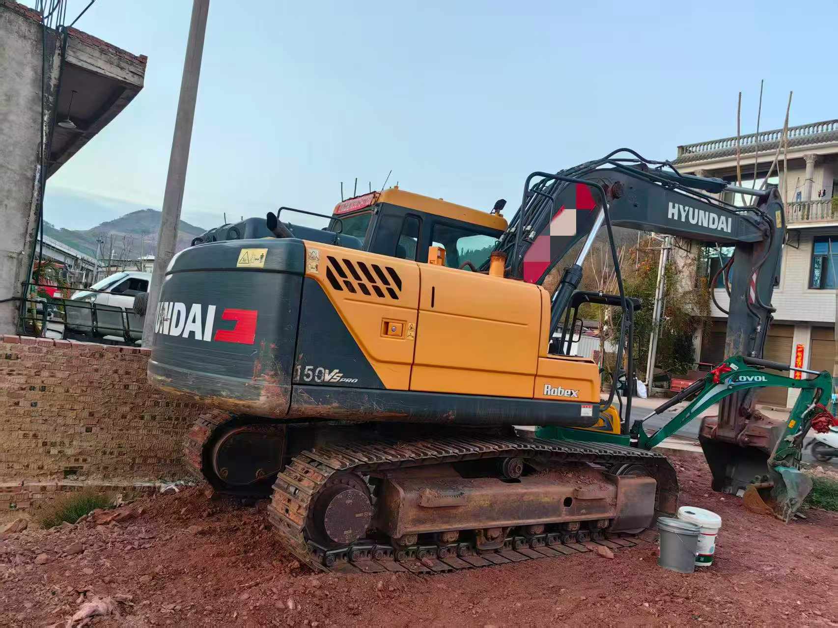 Buy Hyundai R130W Used Excavator / 6