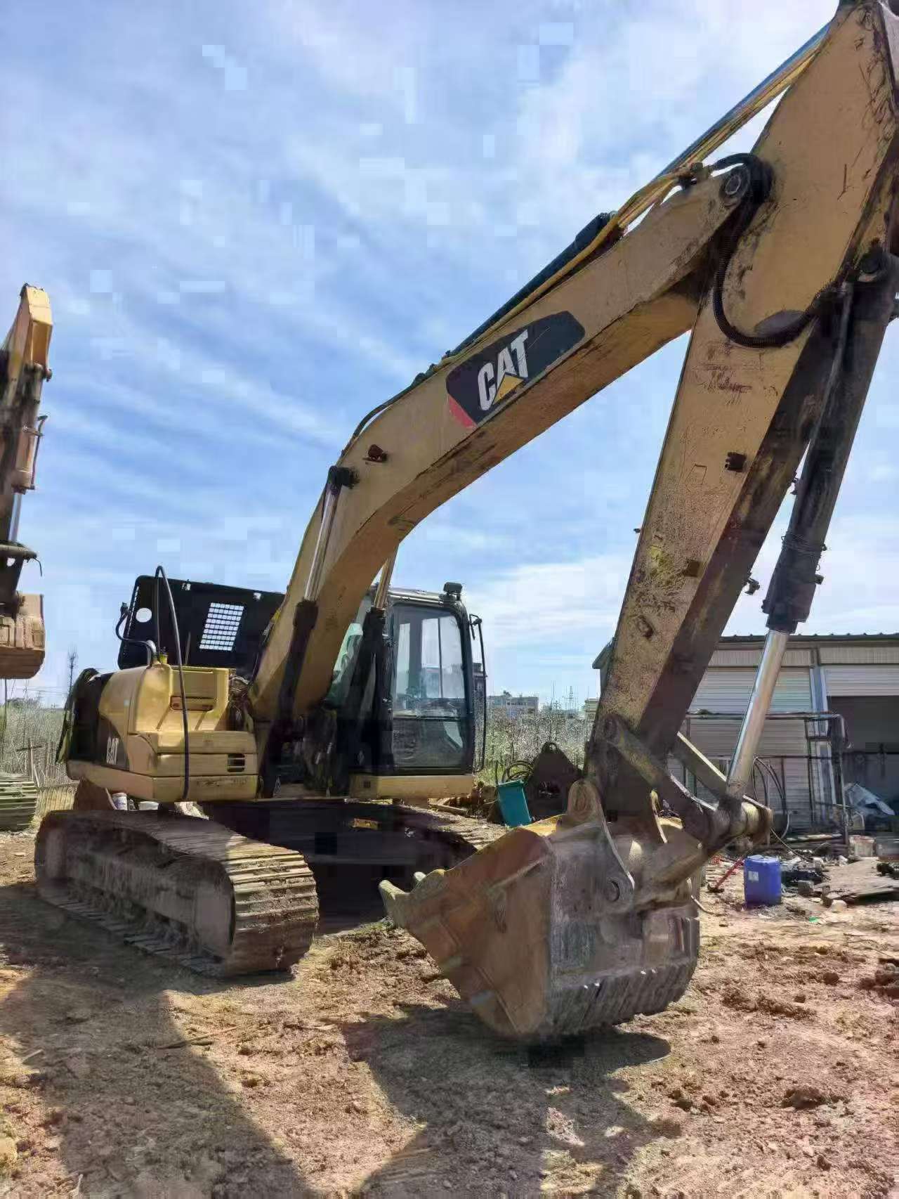 Buy Caterpillar 320D Used Excavator / 7 Buy Caterpillar 320D Used Excavator / 7