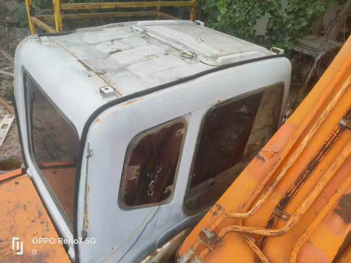 Buy Hitachi EX200-5 Used Excavator / 4 Buy Hitachi EX200-5 Used Excavator / 4