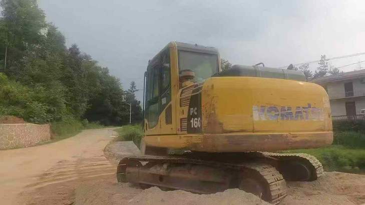 Buy Komatsu PC130 Used Excavator / 1