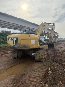 Buy Caterpillar 320D Used Excavator / 2 Buy Caterpillar 320D Used Excavator / 2