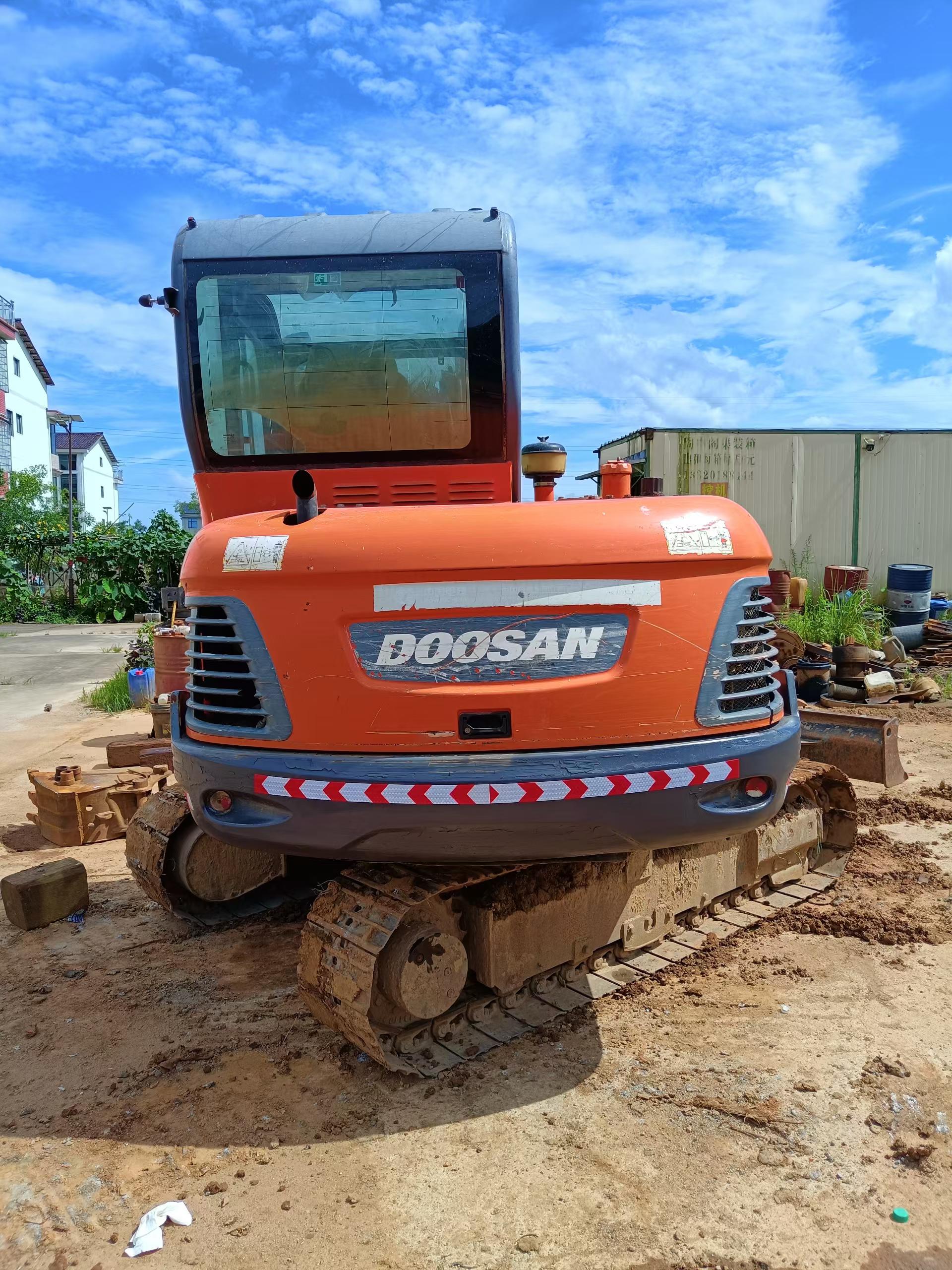 Acheter Pelle Doosan DH55 d'occasion / 2