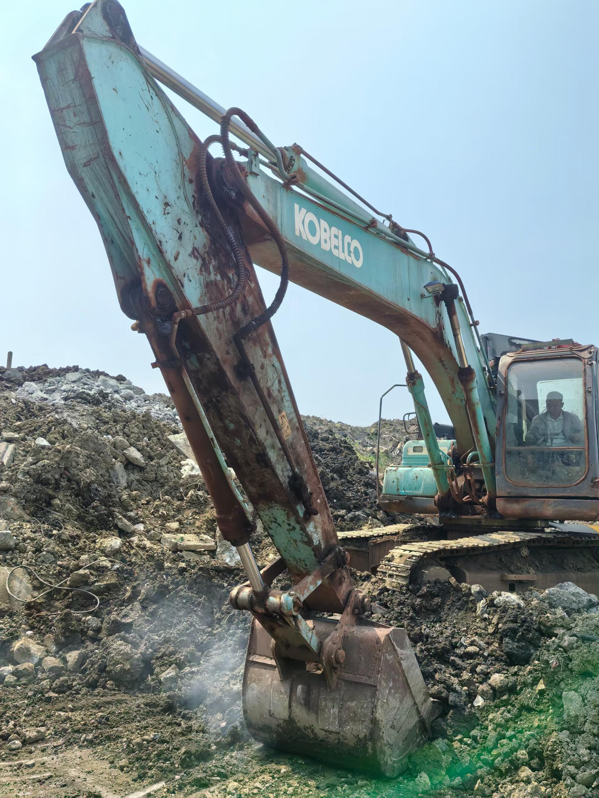 Buy Kobelco SK2008 Used Excavator / 3 Buy Kobelco SK2008 Used Excavator / 3