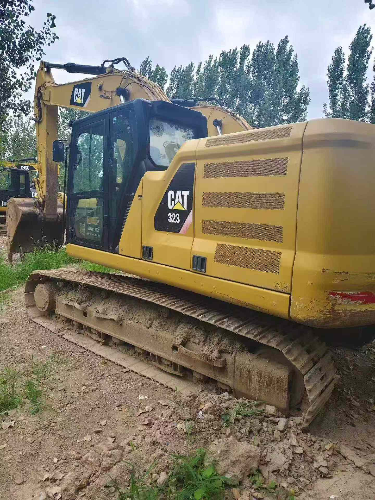 Buy Caterpillar 323 Used Excavator / 1
