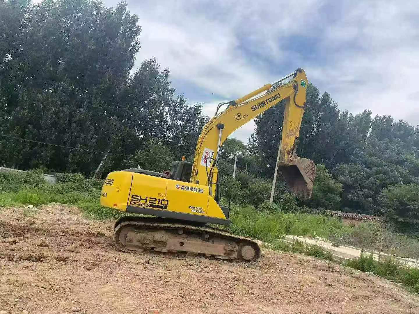 Buy Sumitomo SH210-5 Used Excavator / 4 Buy Sumitomo SH210-5 Used Excavator / 4