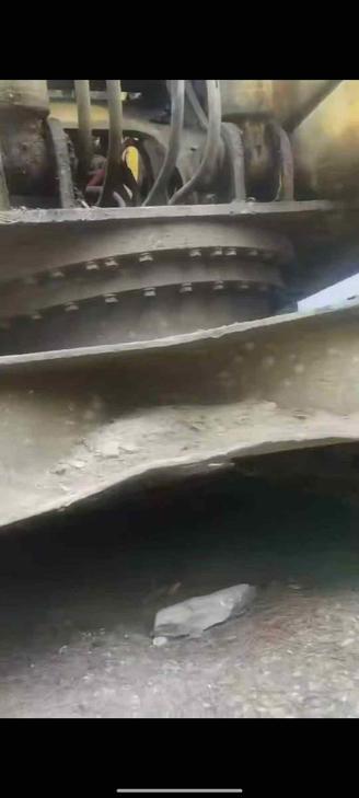 Buy Komatsu PC240-6 Used Excavator / 1
