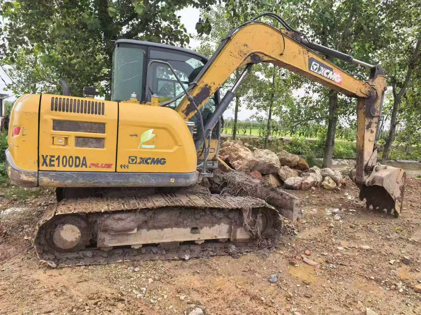 Buy XCMG XE75DA Used Excavator / 2 Buy XCMG XE75DA Used Excavator / 2