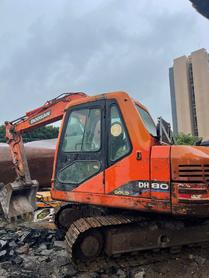 Buy Doosan DH80 Used Excavator / 3 Buy Doosan DH80 Used Excavator / 3