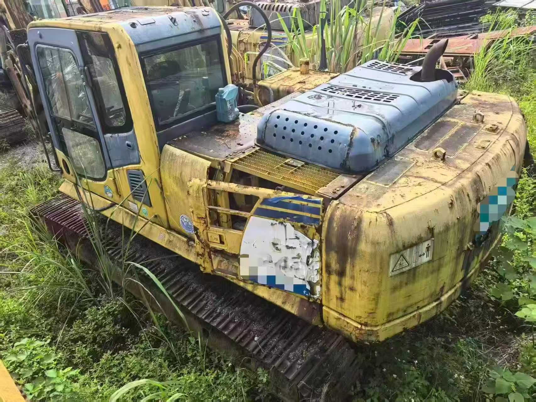 Buy Komatsu PC240-6 Used Excavator / 1