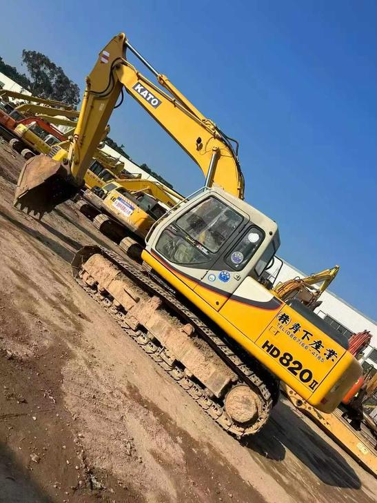 Buy Kato Used Excavator / 1