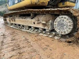 Buy Caterpillar 323 Used Excavator / 4 Buy Caterpillar 323 Used Excavator / 4