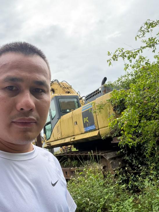 Buy Komatsu PC450-7 Used Excavator / 1