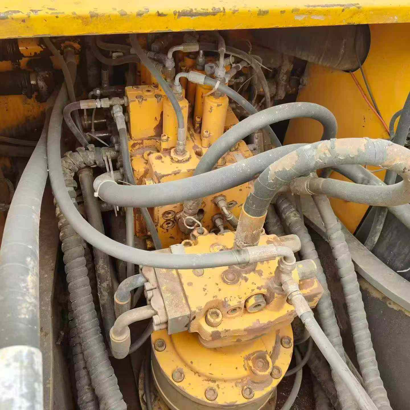 Buy Hyundai R215-7 Used Excavator / 8