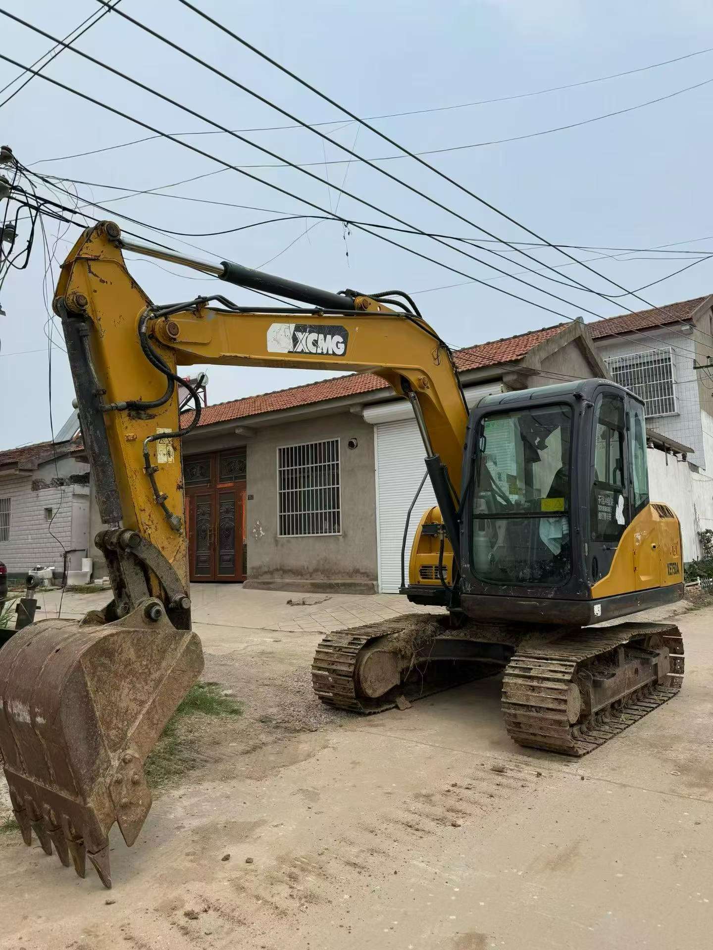 Buy XCMG XE75C Used Excavator / 8