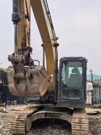 Buy XCMG XE135B Used Excavator / 4 Buy XCMG XE135B Used Excavator / 4