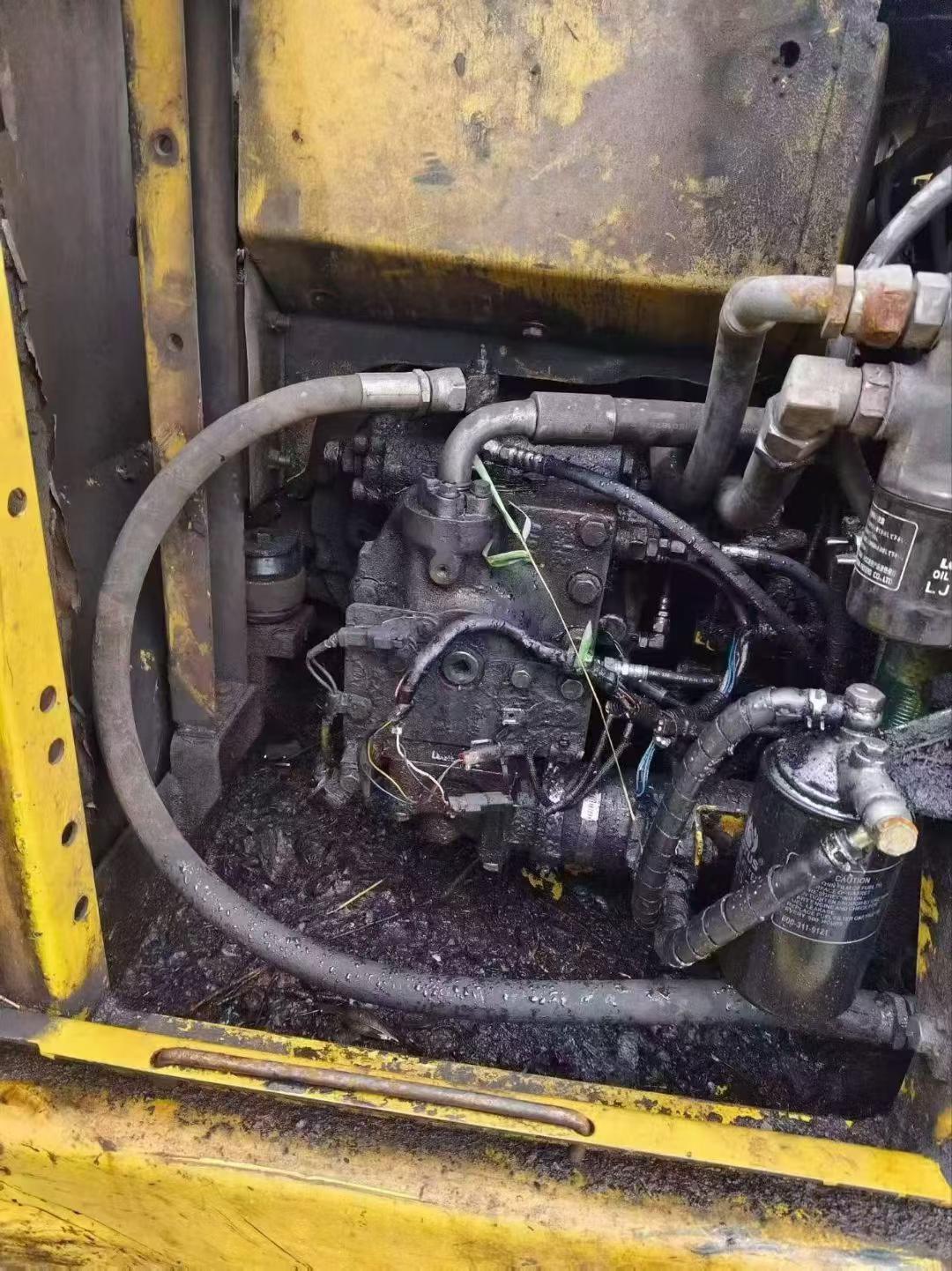Buy Komatsu PC130-5 Used Excavator / 7
