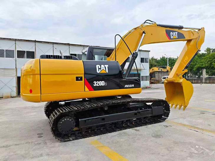 Buy Caterpillar 320D Used Excavator / 1