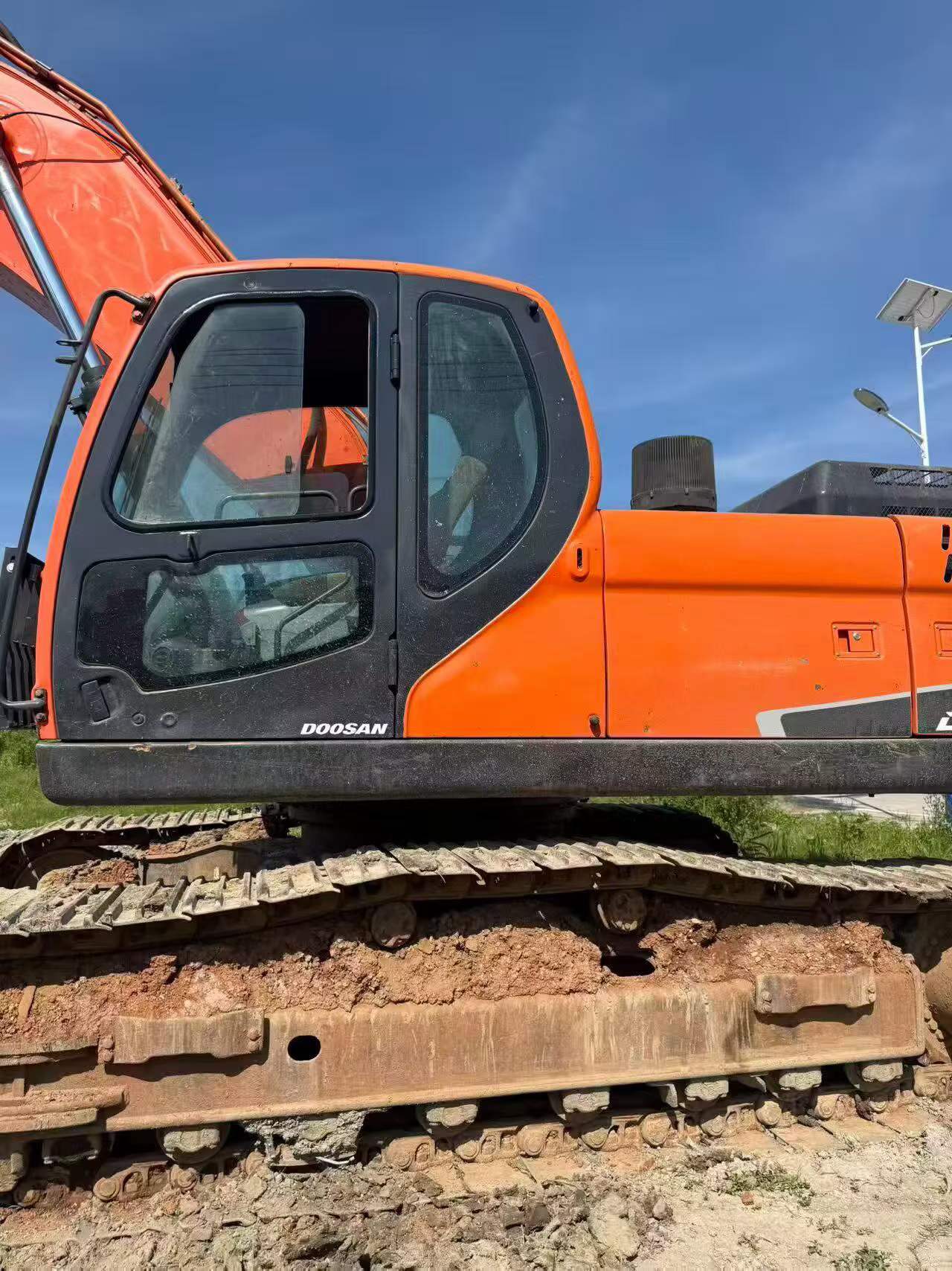 Buy Doosan DX340LC-9C Used Excavator / 4 Buy Doosan DX340LC-9C Used Excavator / 4