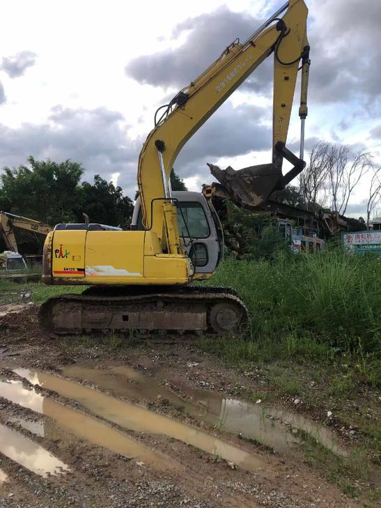 Buy Sumitomo SH120-3 Used Excavator / 1
