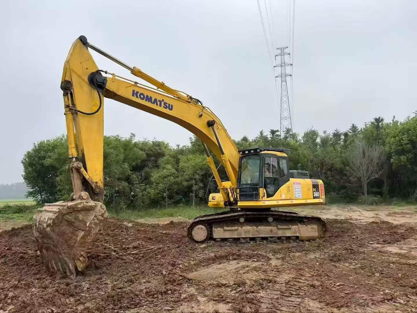 Buy Komatsu PC360-7 Used Excavator / 1