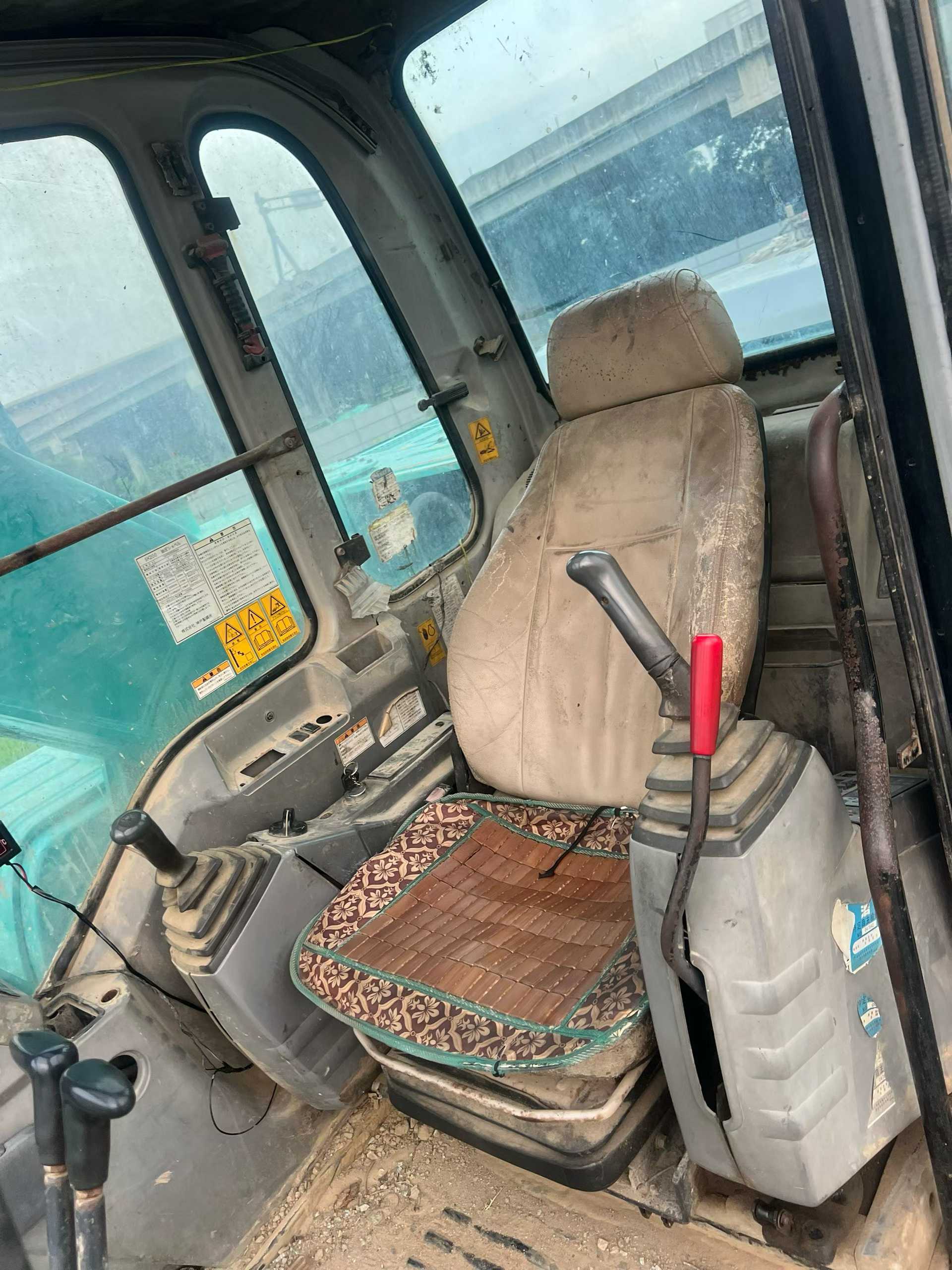 Buy Kobelco SK200-9 Used Excavator / 8 Buy Kobelco SK200-9 Used Excavator / 8