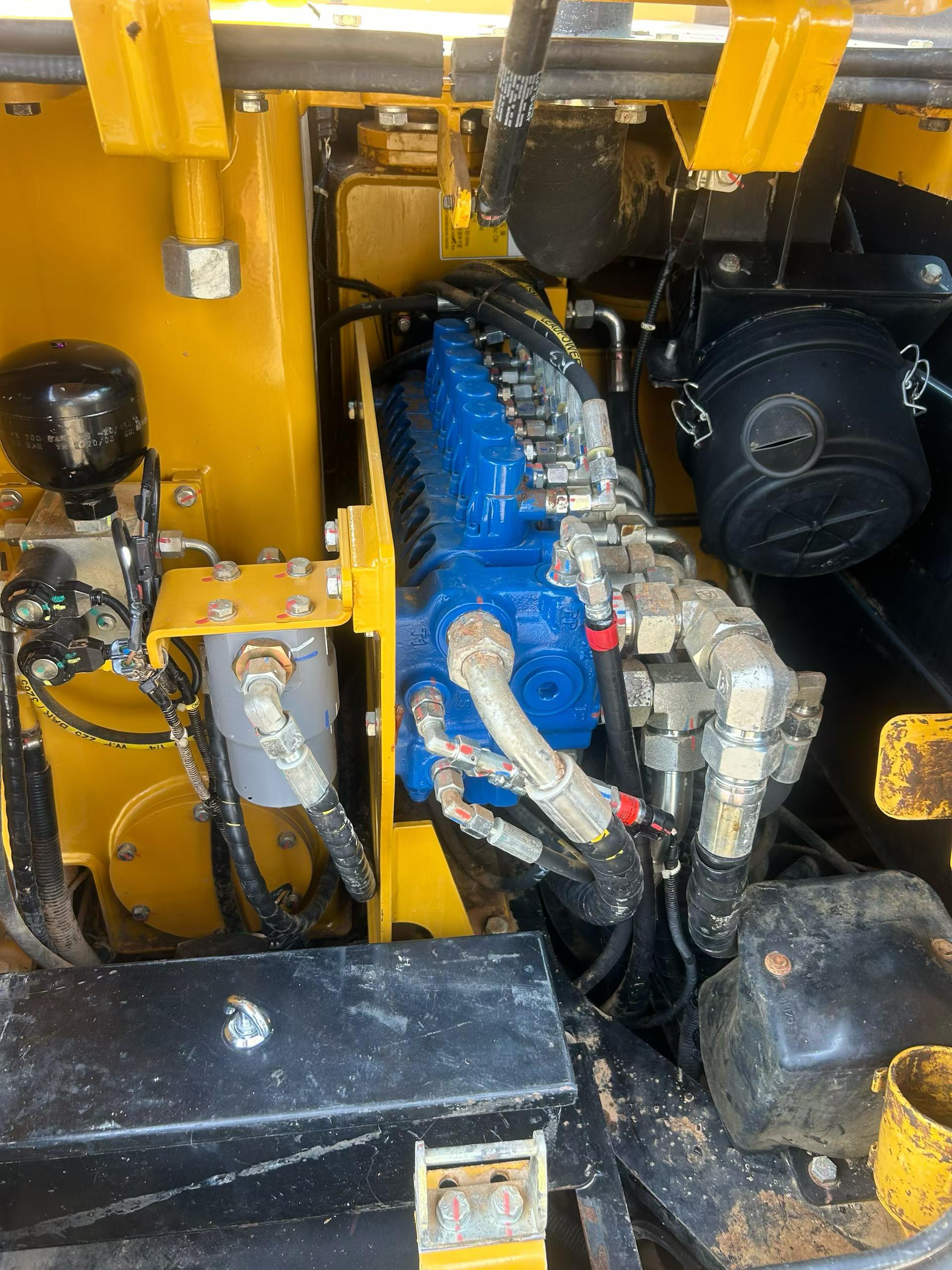 Buy Sany SY60 Used Excavator / 3 Buy Sany SY60 Used Excavator / 3