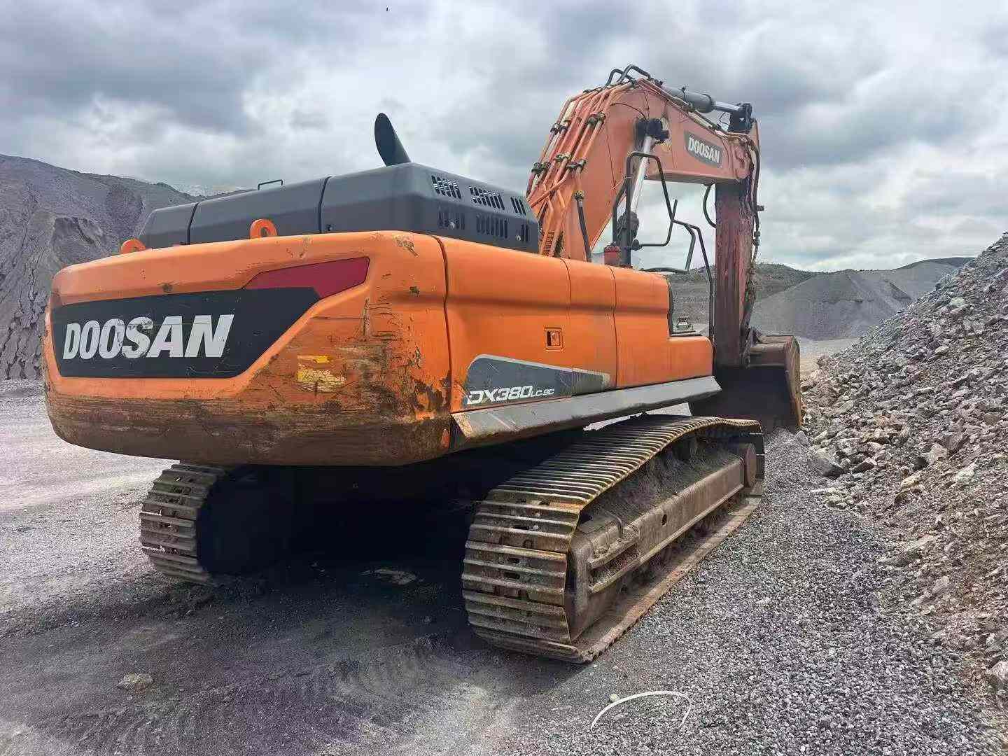 Buy Doosan DX380 Used Excavator / 9 Buy Doosan DX380 Used Excavator / 9