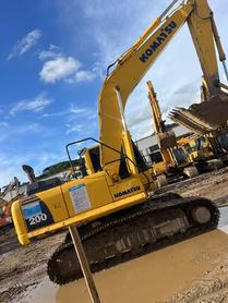 Buy Komatsu PC200-8 Used Excavator / 2 Buy Komatsu PC200-8 Used Excavator / 2