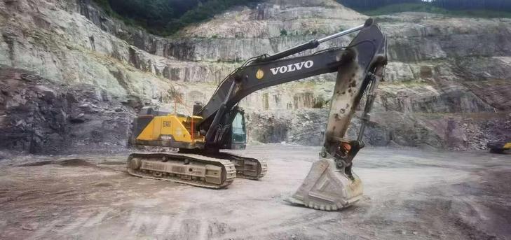 Buy Volvo EC480D Used Excavator / 1