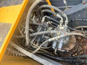 Buy XCMG XE135B Used Excavator / 4 Buy XCMG XE135B Used Excavator / 4