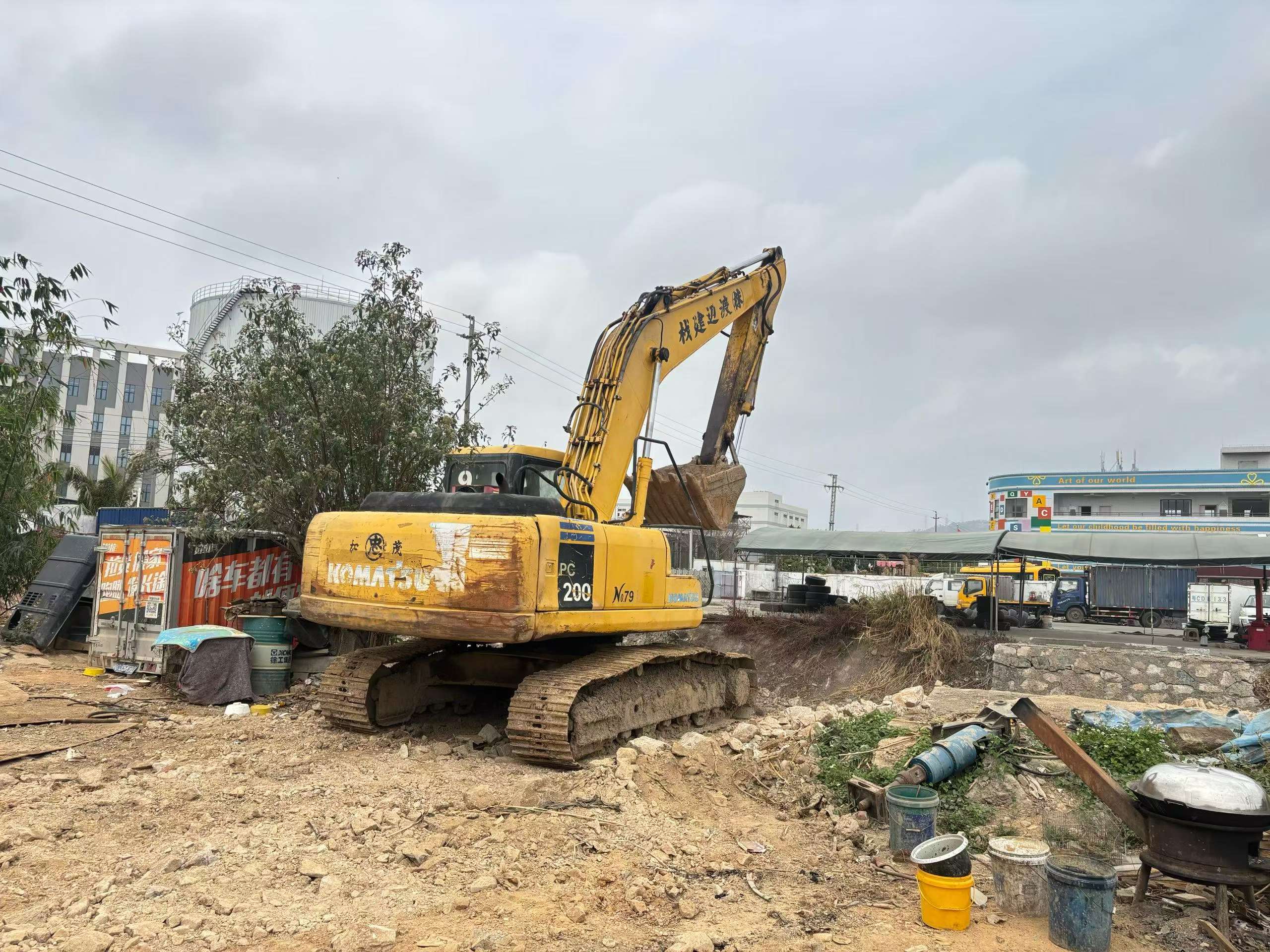 Buy Komatsu PC200-7 Used Excavator / 3 Buy Komatsu PC200-7 Used Excavator / 3