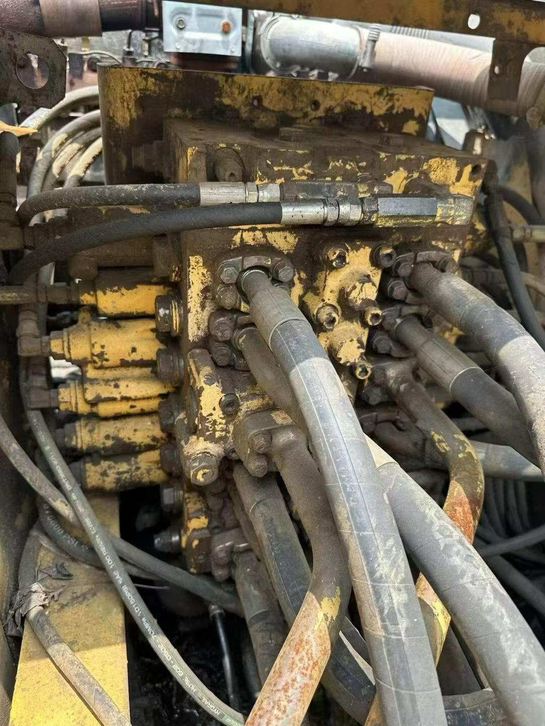 Buy Komatsu PC200 Used Excavator / 9 Buy Komatsu PC200 Used Excavator / 9