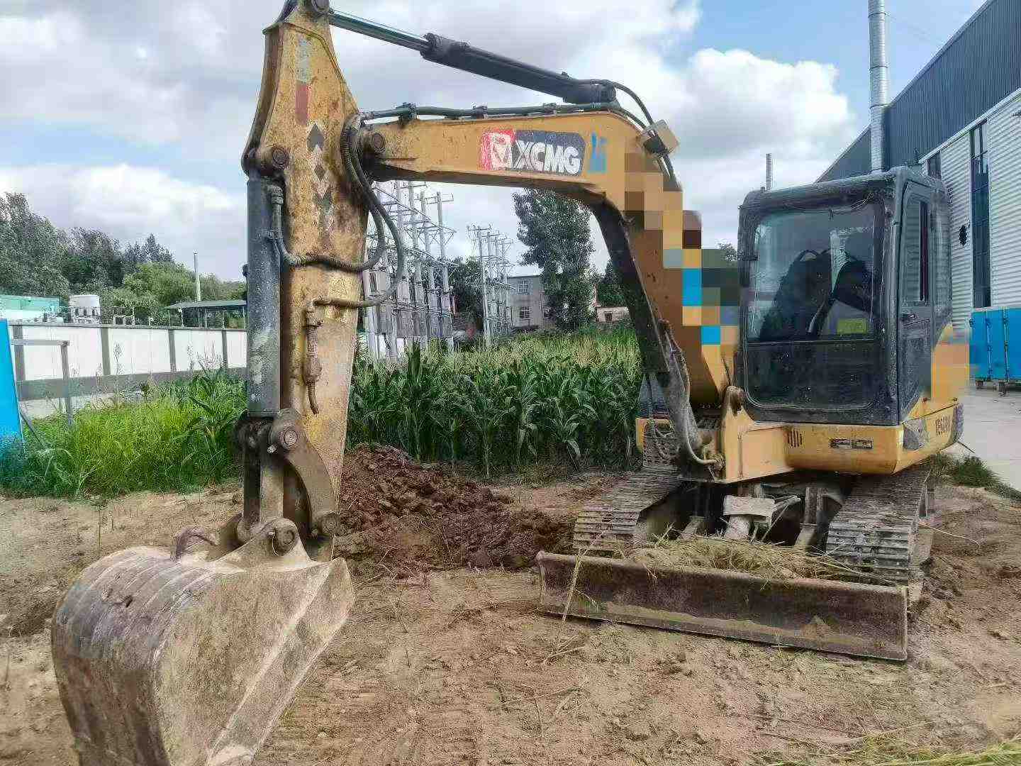 Buy XCMG XE60 Used Excavator / 1