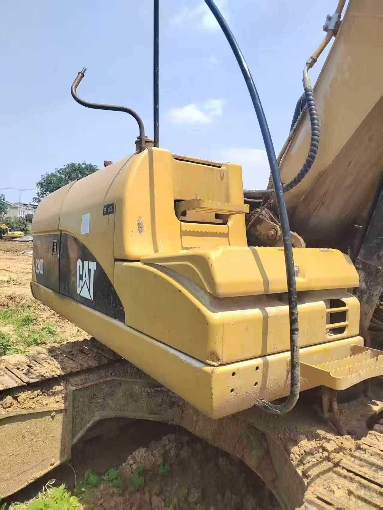 Buy Caterpillar 320D Used Excavator / 3 Buy Caterpillar 320D Used Excavator / 3