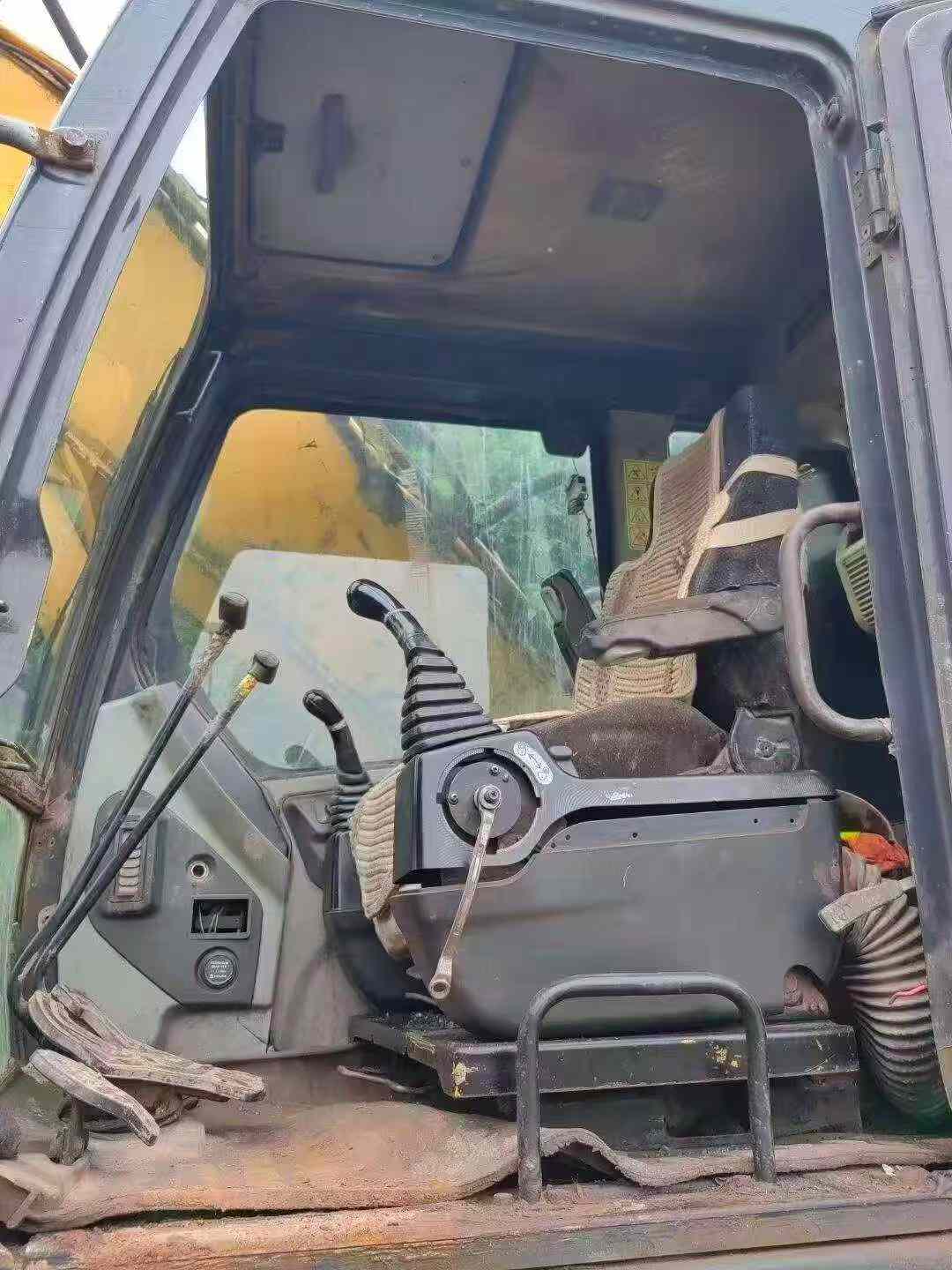 Buy Hyundai R225-7 Used Excavator / 1