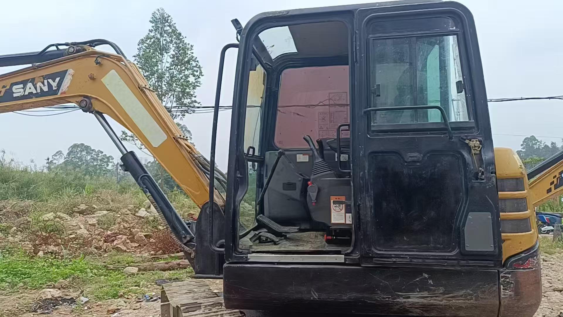 Buy Sany SY55 Used Excavator / 1