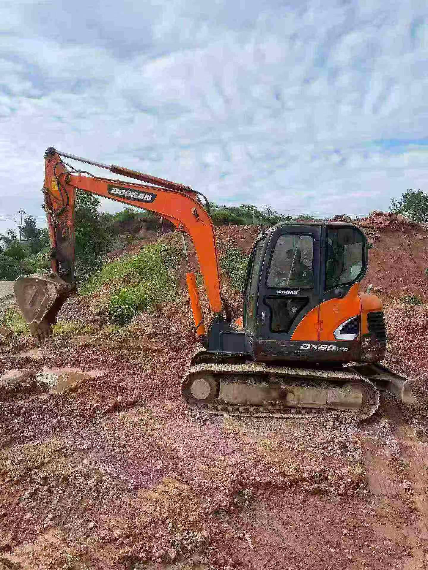 Buy Doosan DX60 Used Excavator / 2 Buy Doosan DX60 Used Excavator / 2
