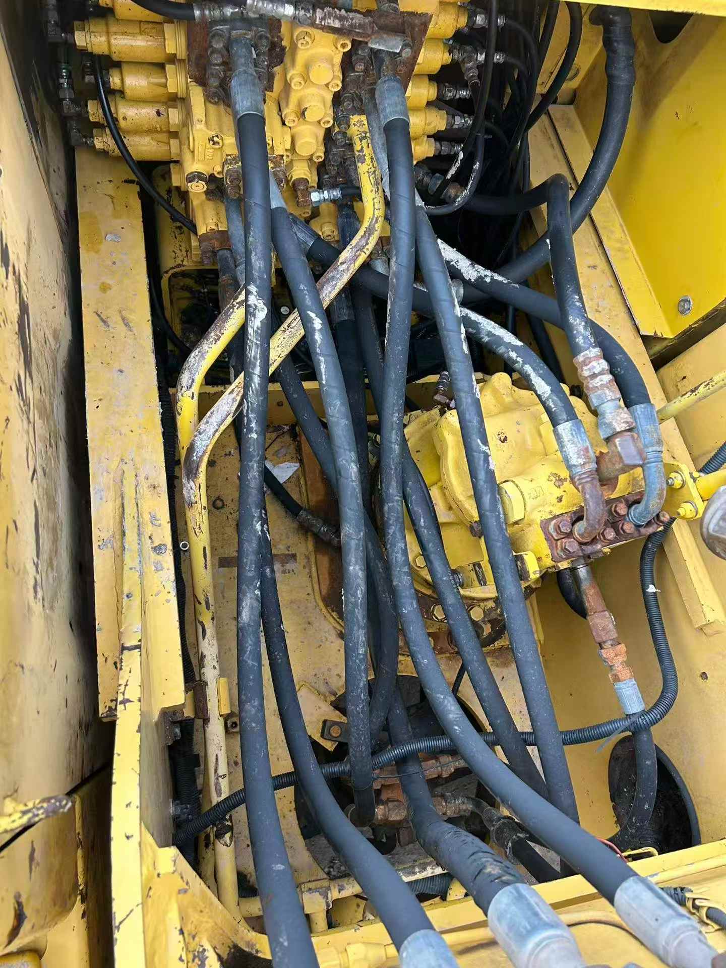 Acheter Pelle Komatsu PC200-8 d'occasion / 8 Acheter Pelle Komatsu PC200-8 d'occasion / 8