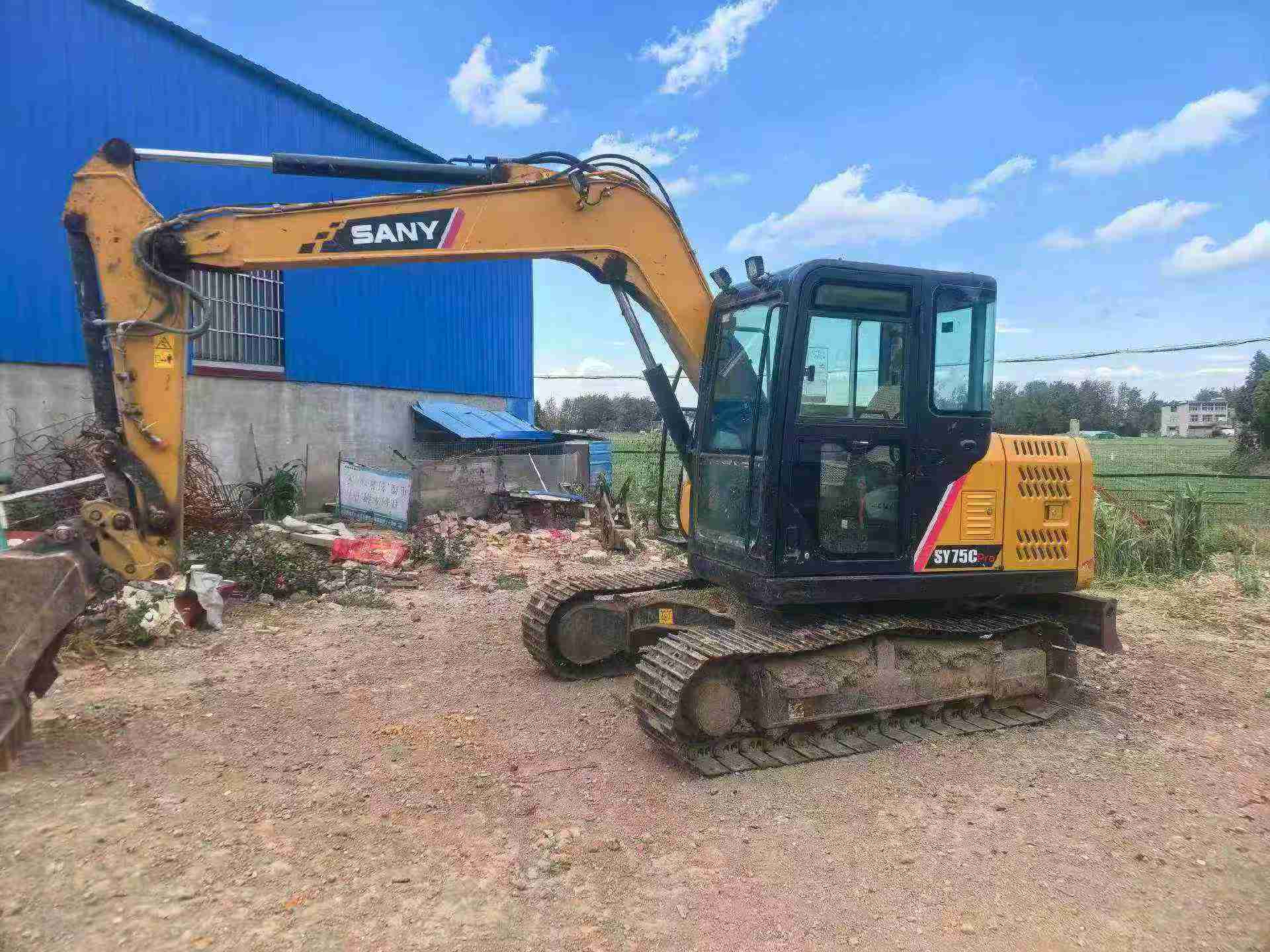 Buy Sany SY75 Used Excavator / 3 Buy Sany SY75 Used Excavator / 3
