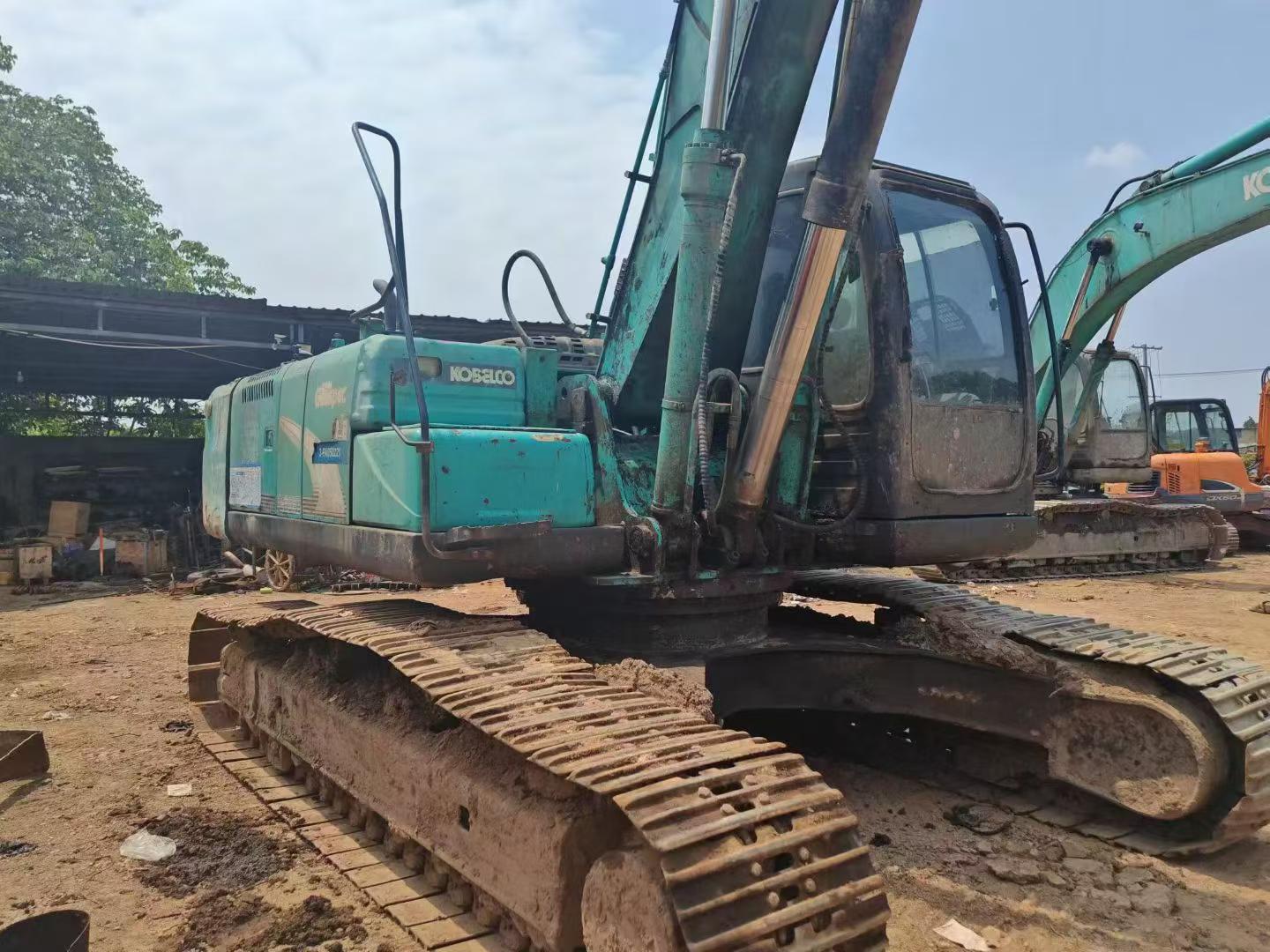 Buy Kobelco SK260 Used Excavator / 5 Buy Kobelco SK260 Used Excavator / 5