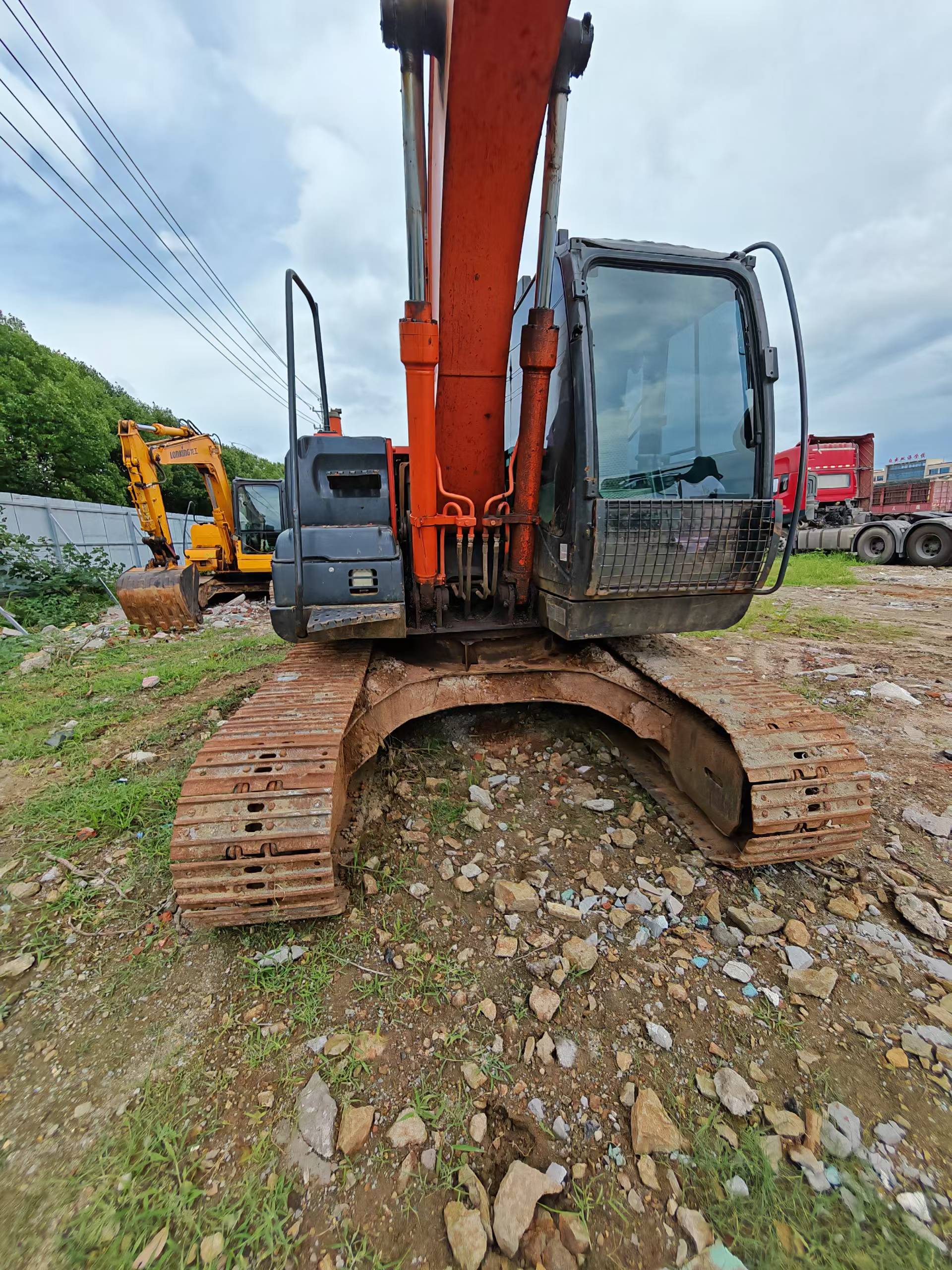 Buy Hitachi ZX130-5A Used Excavator / 3 Buy Hitachi ZX130-5A Used Excavator / 3