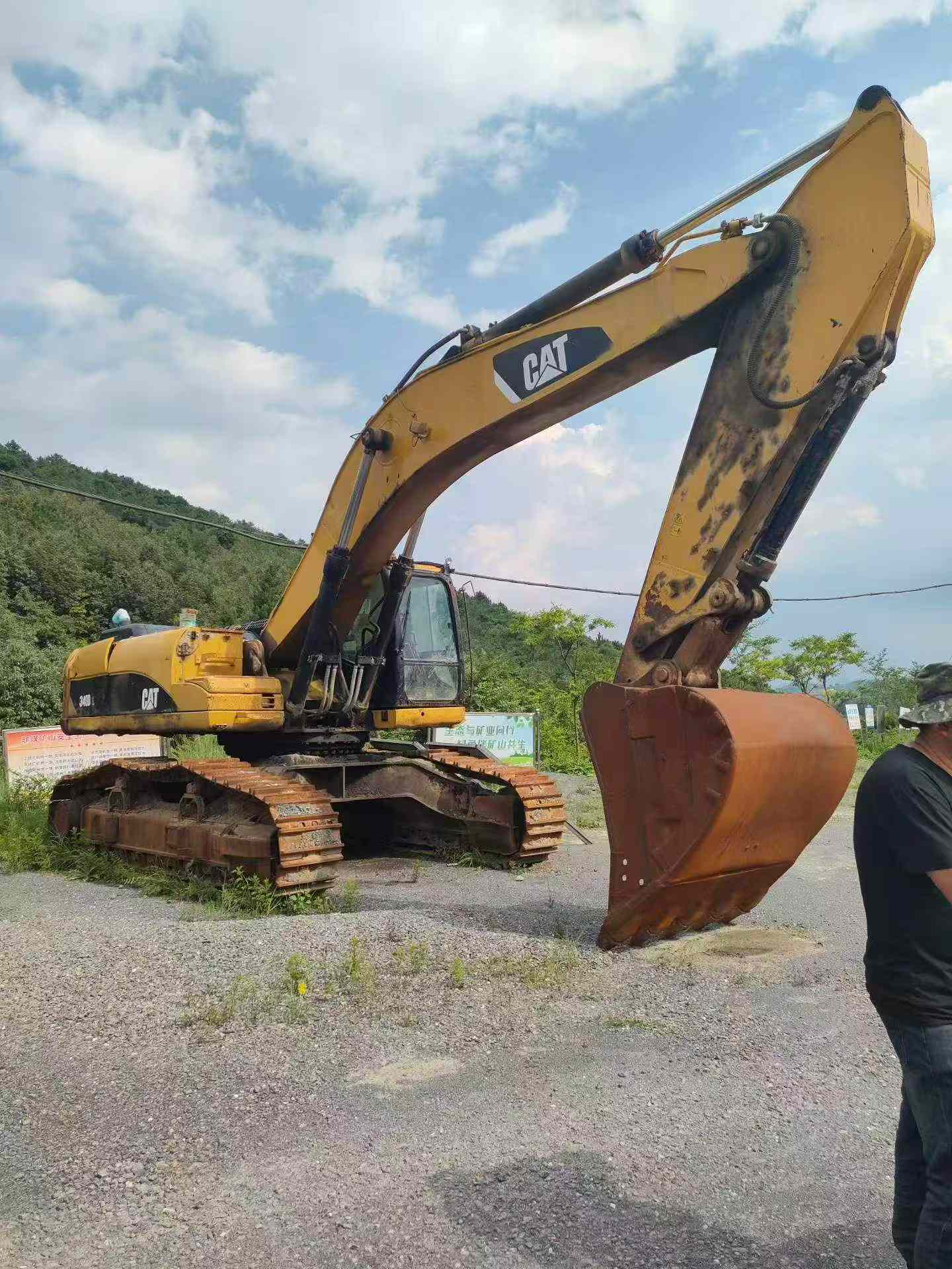Buy Caterpillar 340D2L Used Excavator