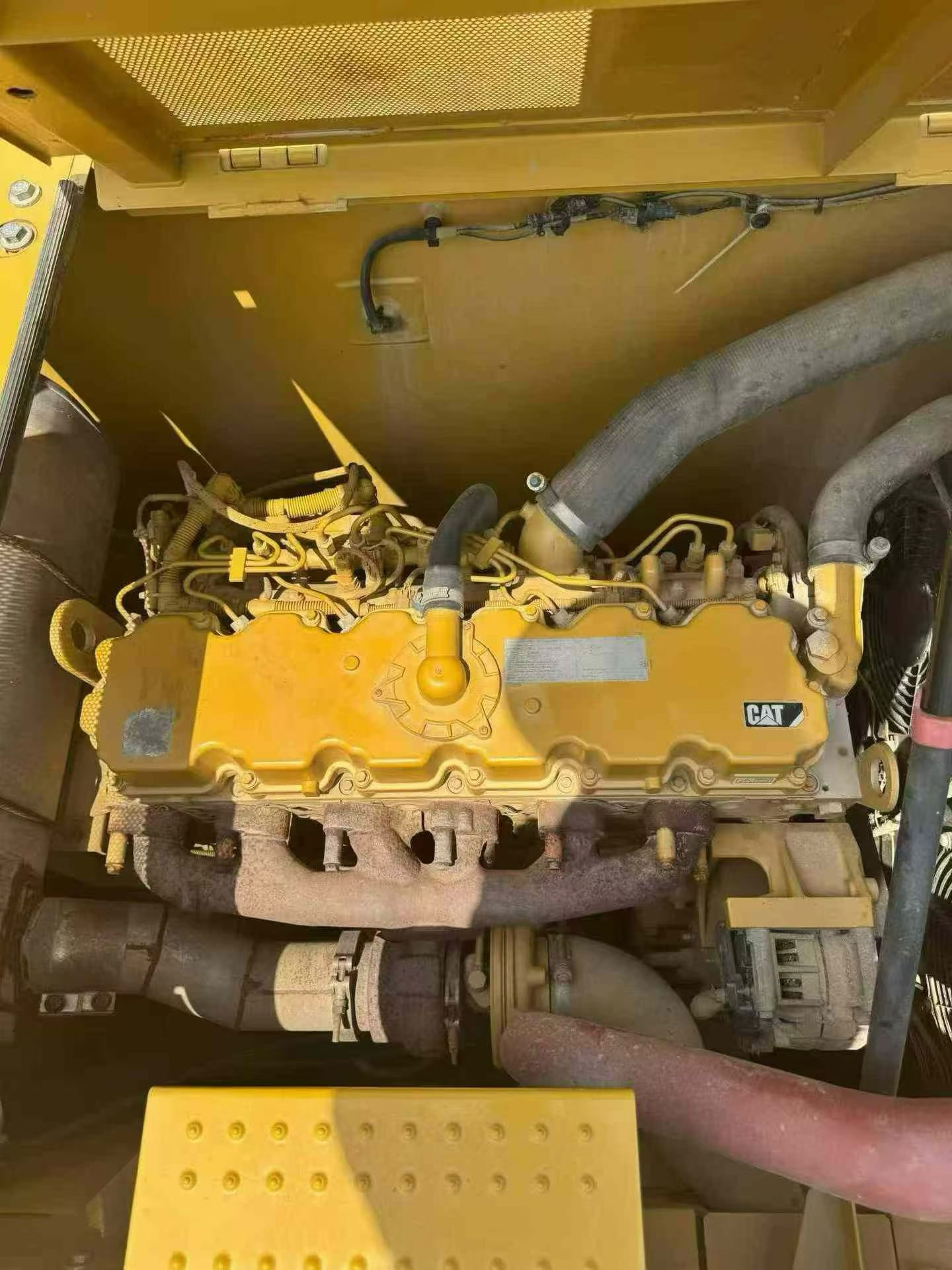 Buy Caterpillar 323 Used Excavator / 8 Buy Caterpillar 323 Used Excavator / 8